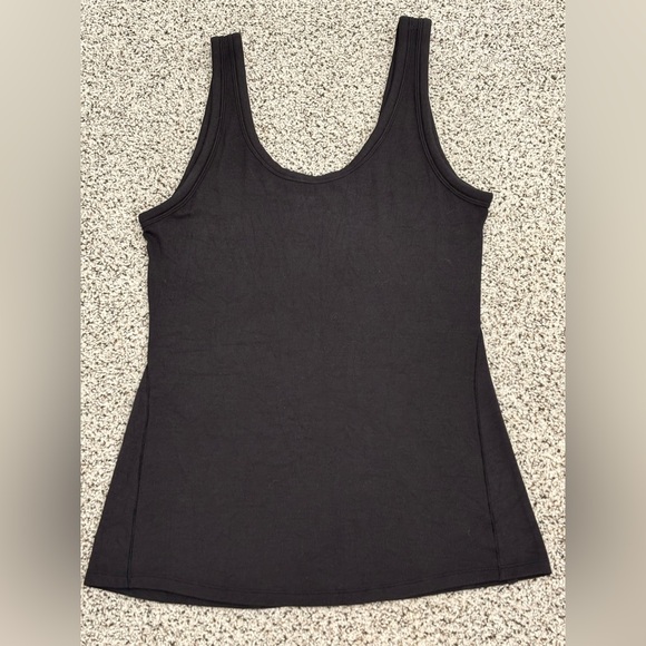 Lululemon womens hold tight scoop neck tank top, size 10, black. - Picture 1 of 2